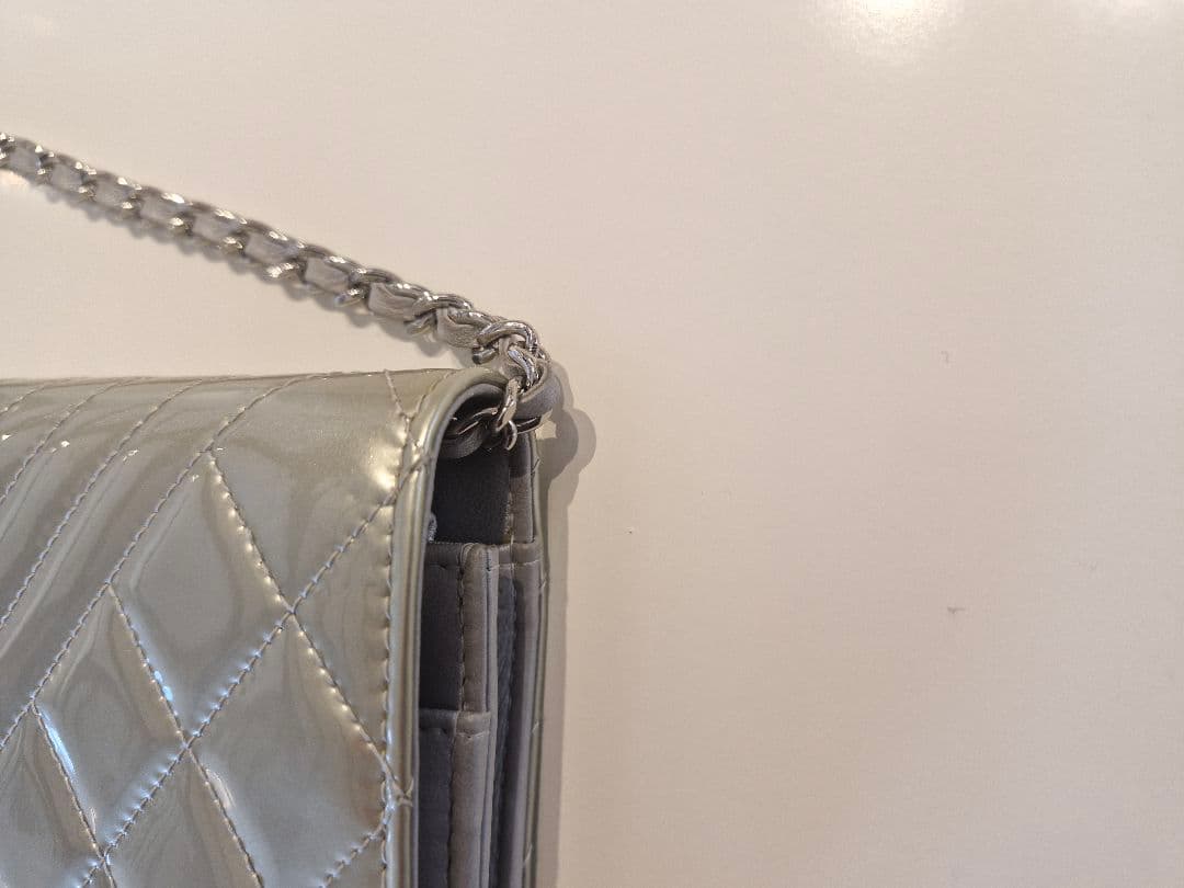 パリ本店限定モデル CHANEL キルティング お財布 ショルダーバッグ