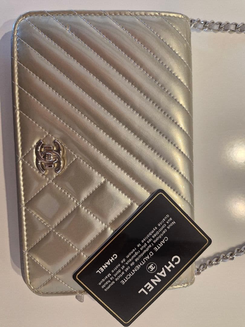 パリ本店限定モデル CHANEL キルティング お財布 ショルダーバッグ