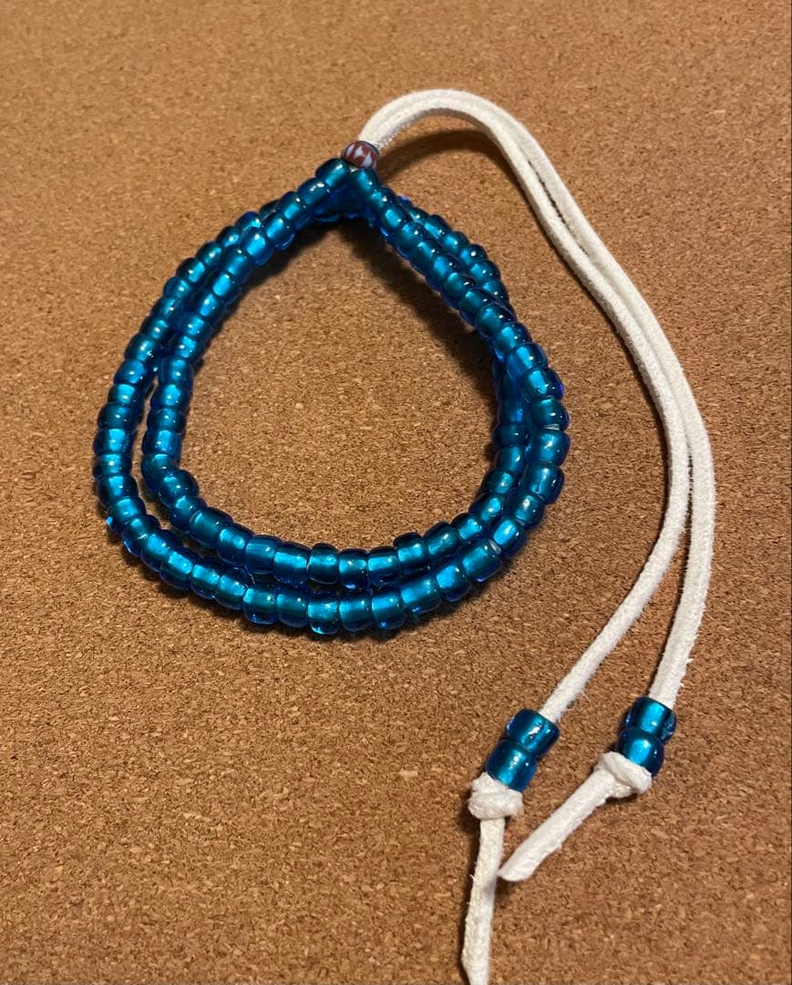 ビンテージ アクアブルービーズのネックレス
