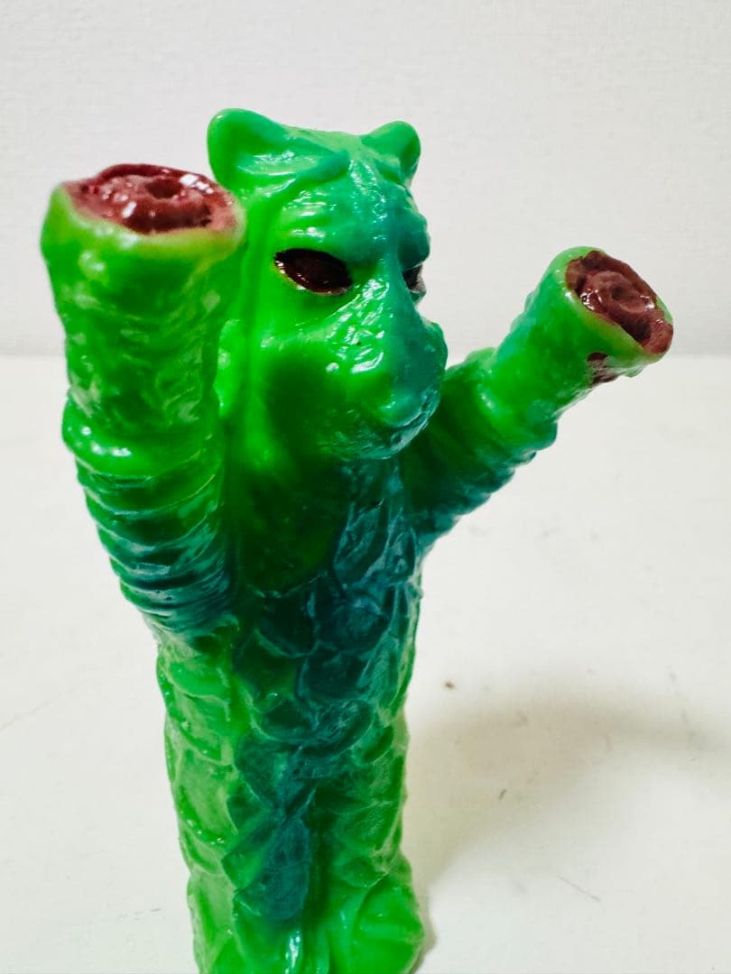 当時物　分身怪獣マルチ　大里玩具　円谷プロ　指人形　ソフビ　ミラーマン　怪獣