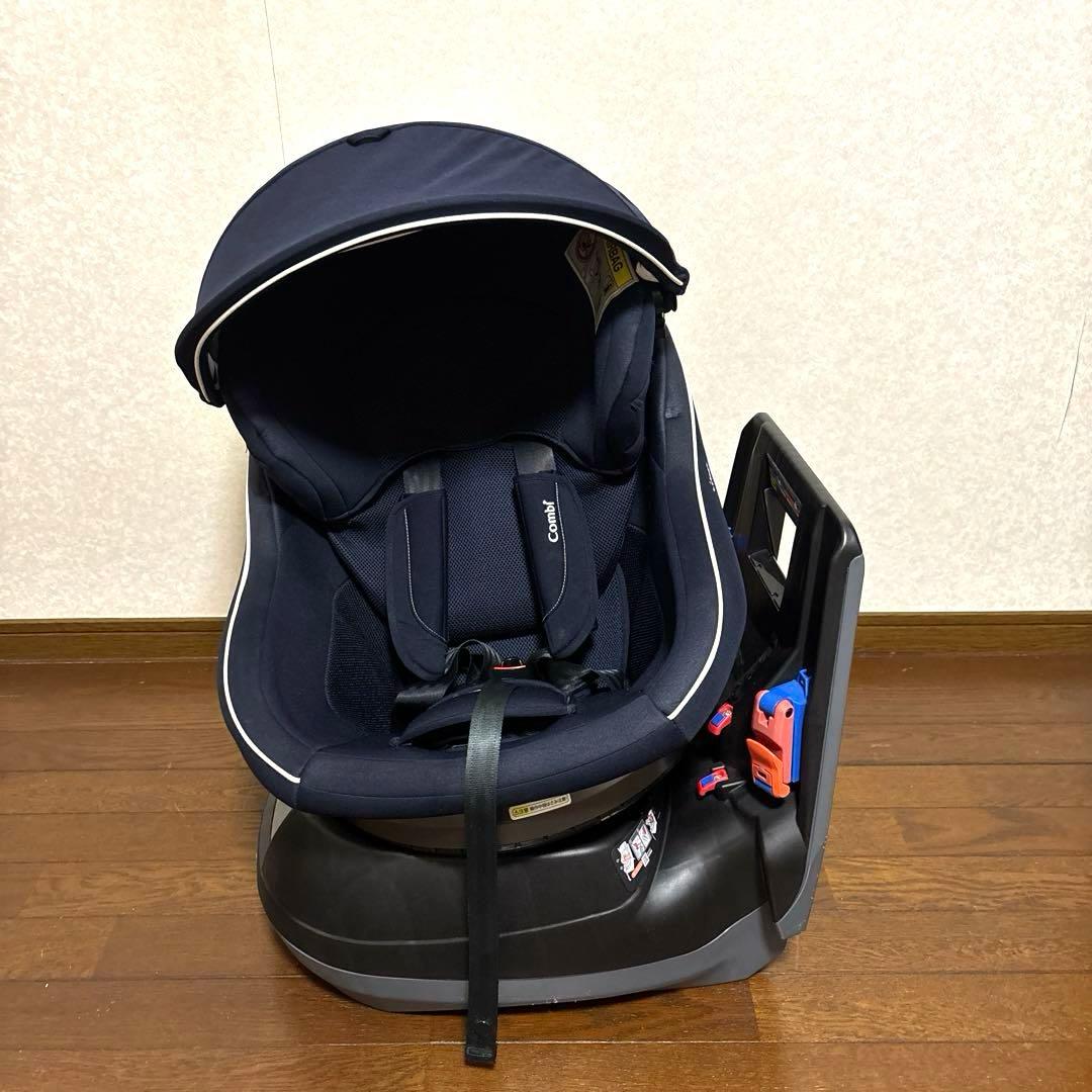 【美品】Combi クルムーヴスマート JJ-550 シートベルト固定 ネイビー