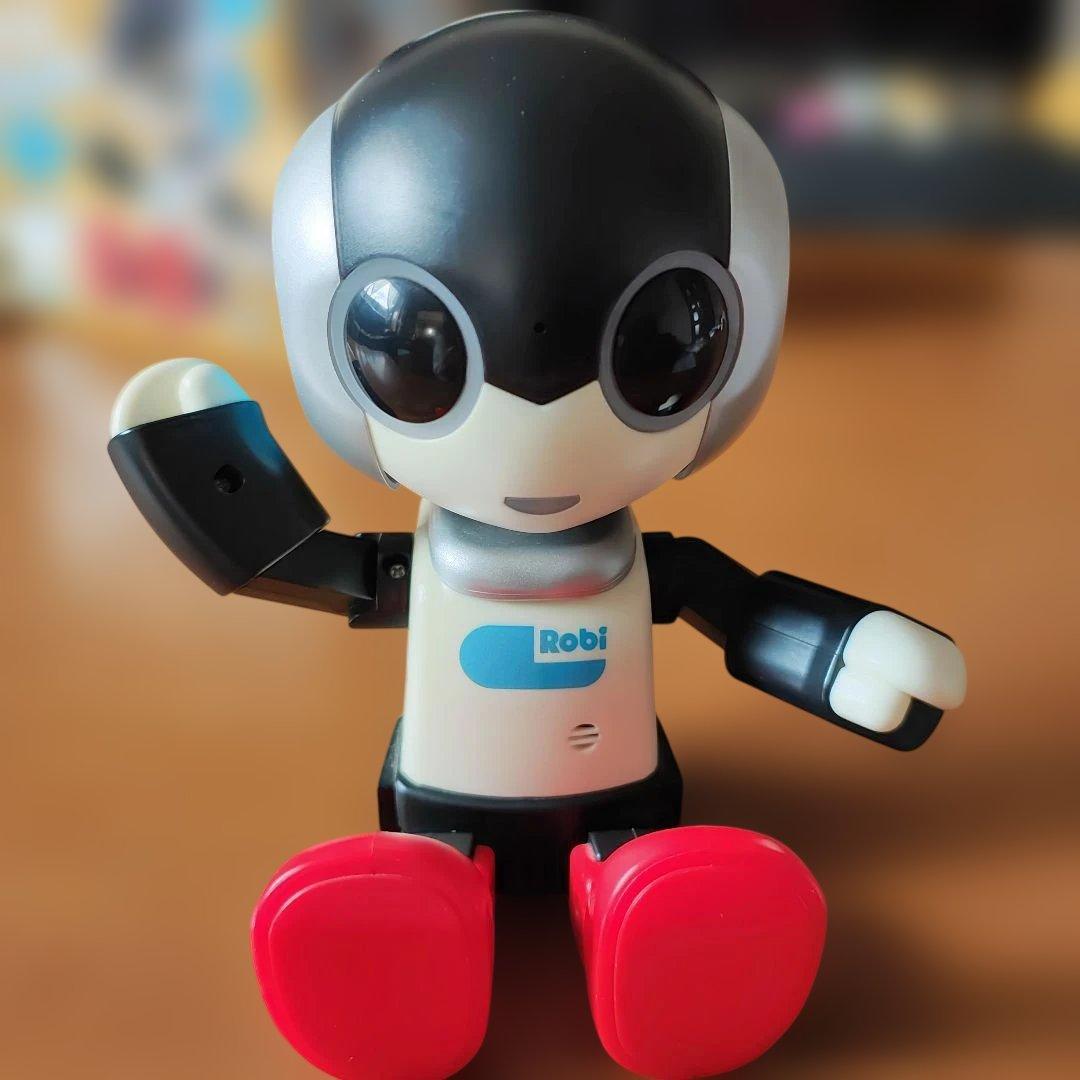 マイルー厶ロビTAKARATOMI おしゃべりパターン2000種類以上