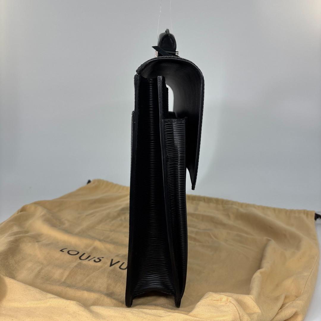 新品同様 ルイヴィトン エピ ラギート M54552 レザー ビジネス バッグ