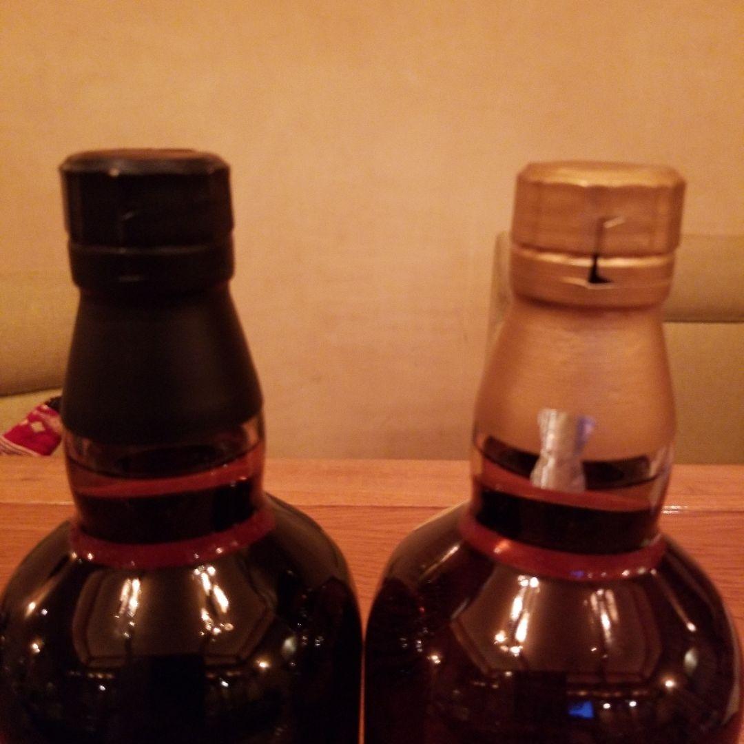 山崎18年と12年の1本ずつ計2本です。