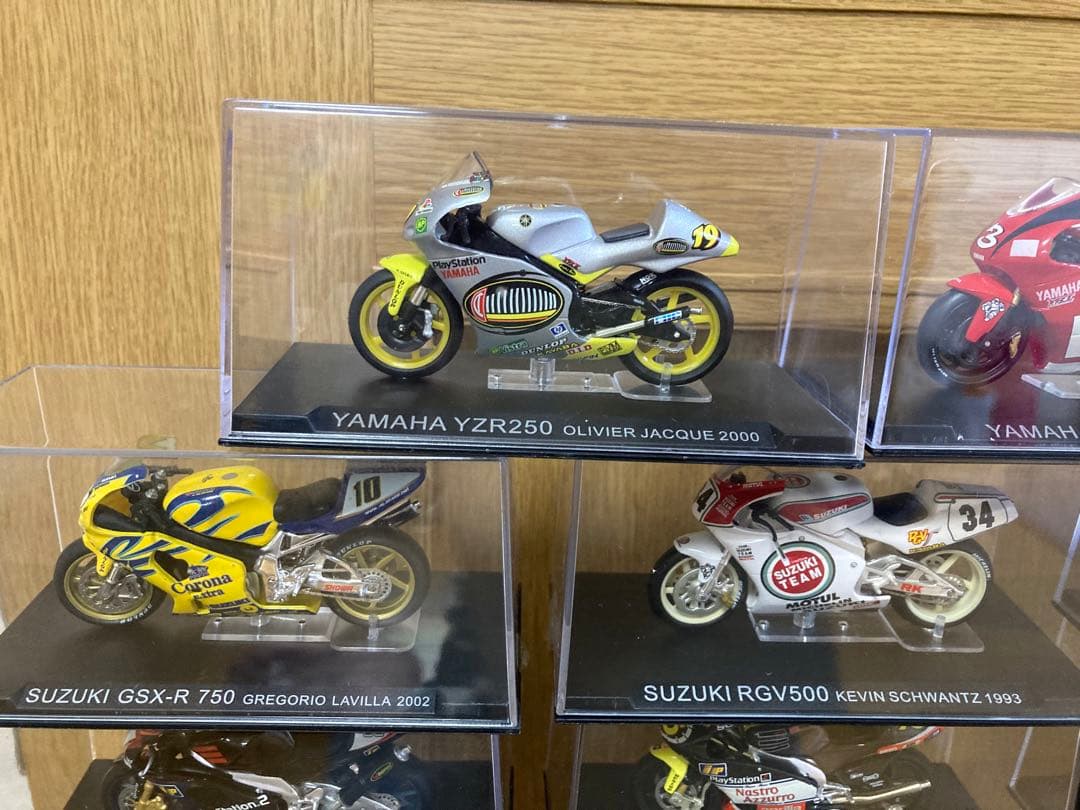 デアゴスティーニ隔週刊チャンピオンバイクコレクション 1/24スケール