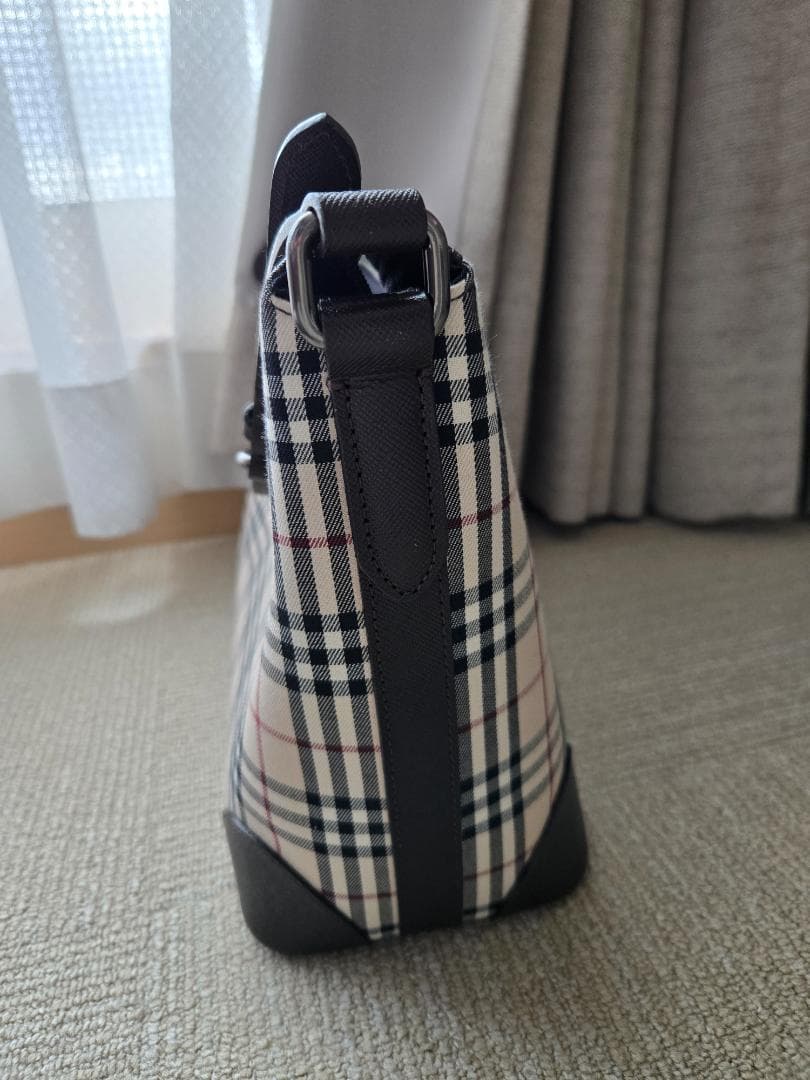 Burberry ショルダーバッグ