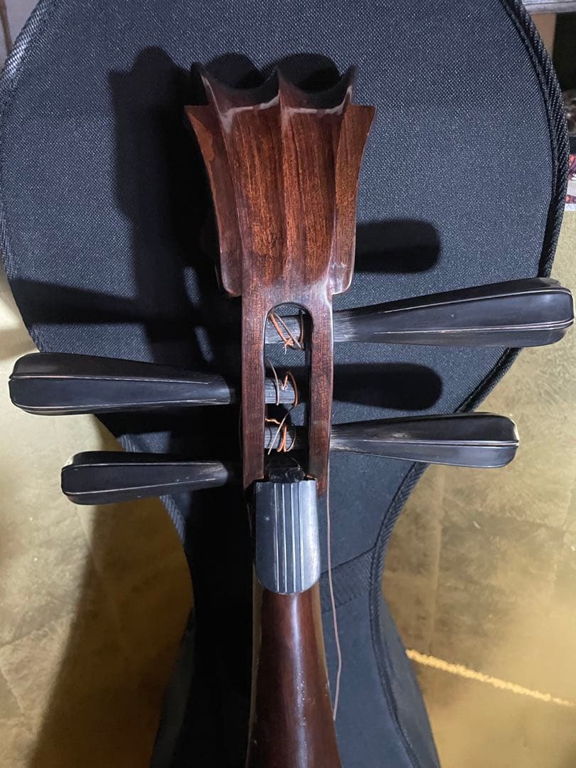 中国琵琶　敦煌びわ　新品弦4本付き　楽器　宮廷楽器 撥弦楽器