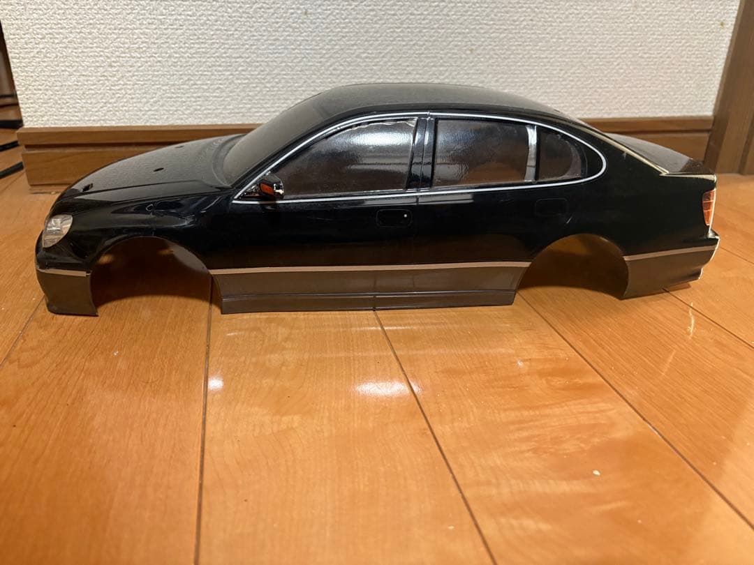 タミヤ　アリストボディLexus GS400