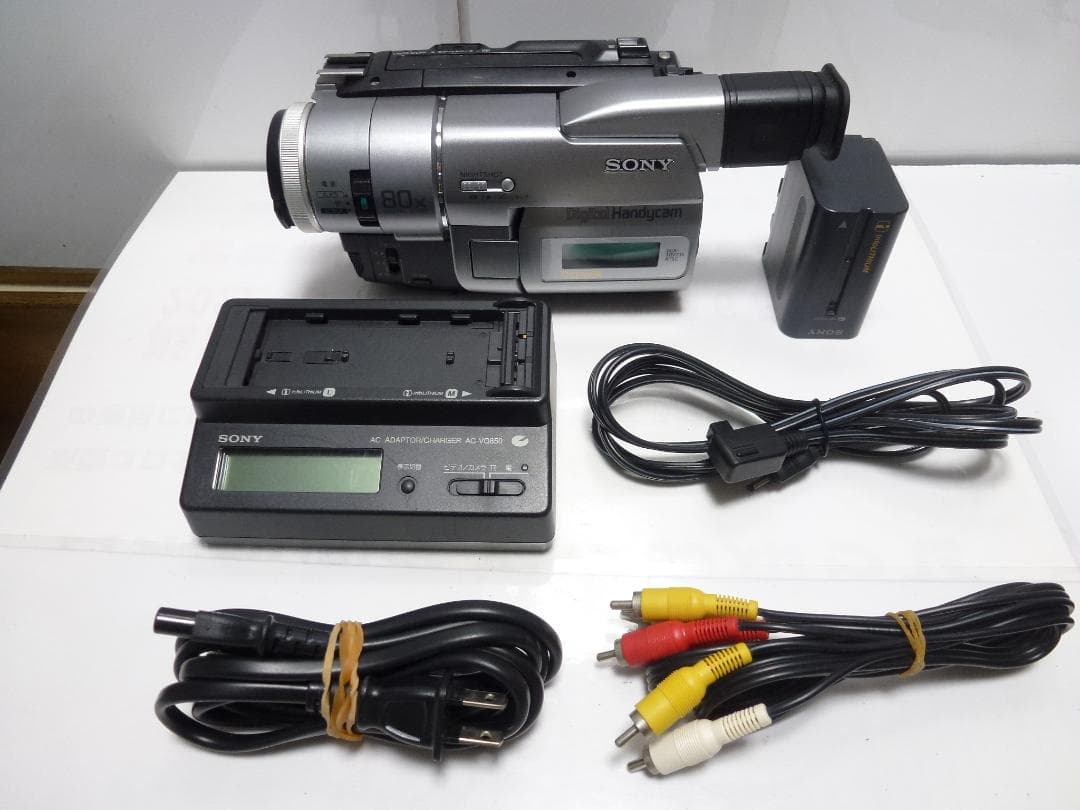 SONY 8mmビデオカメラ デジタルハンディカム DCR-TRV735美品 SONY DCR