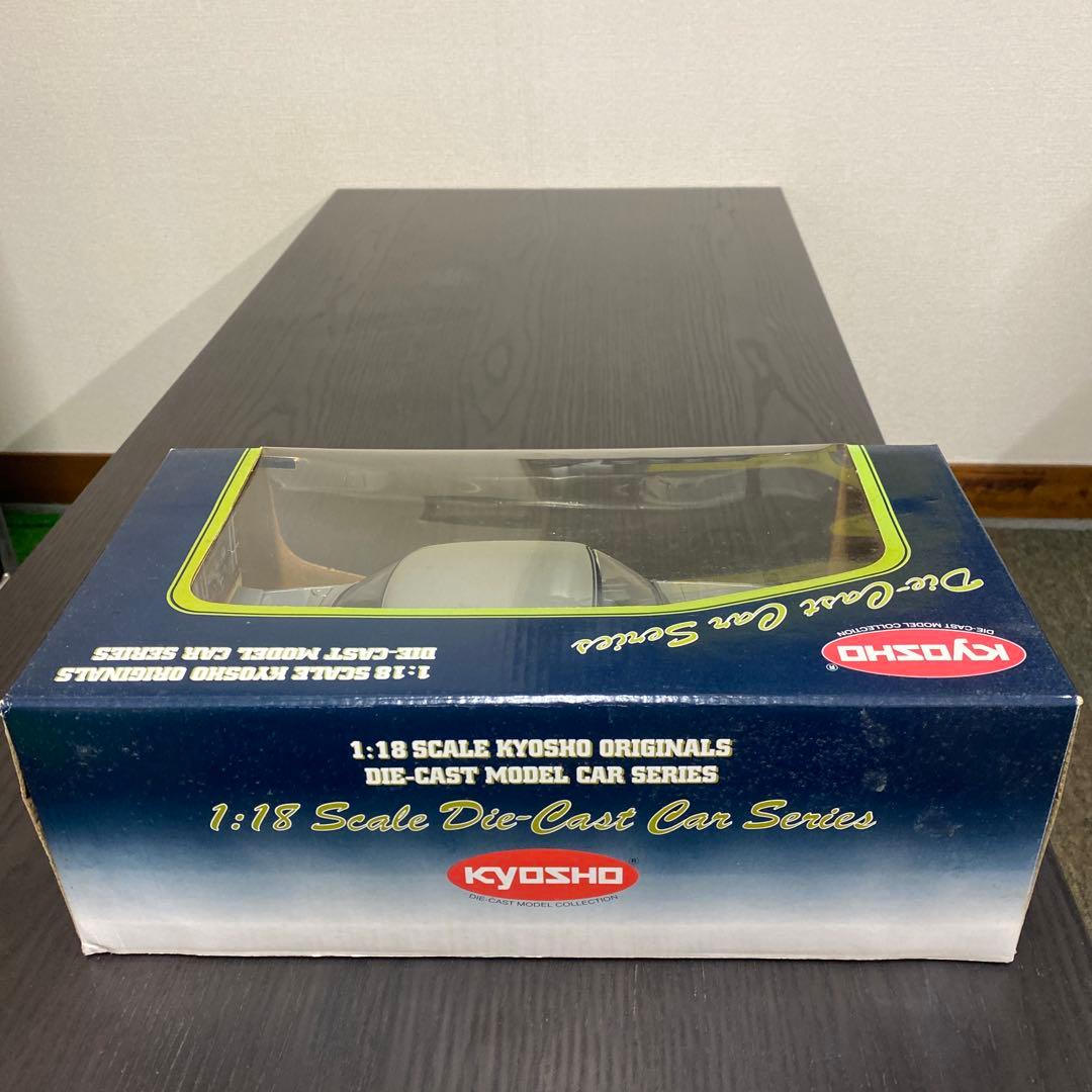 ミニカー KYOSHO 1:18 NISSAN SKYLINE 2000GT-R