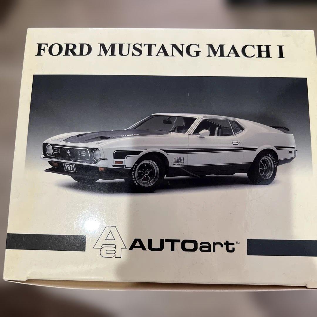 自動車 AUTOart 1971 Ford Mustang Mach I 1:18