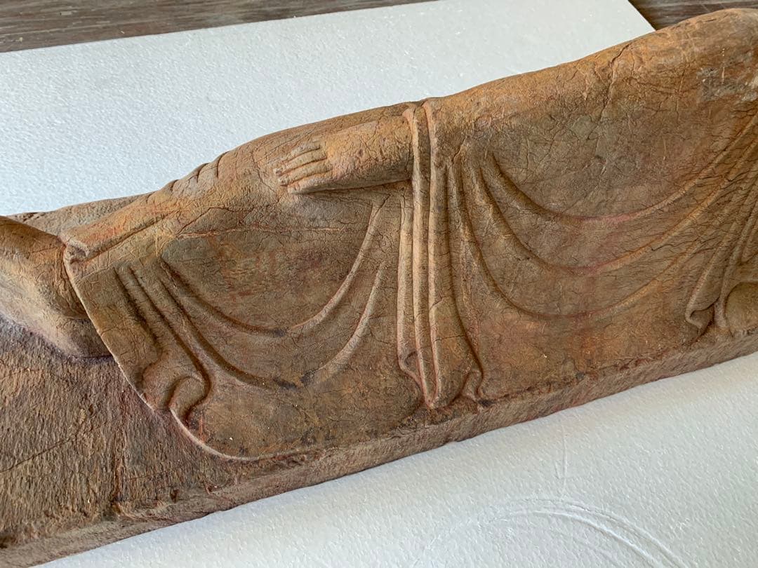 北魏時代 青石睡仏 青石細密彫 仏像 仏師手作り品 某寺院所蔵 - メルカリ