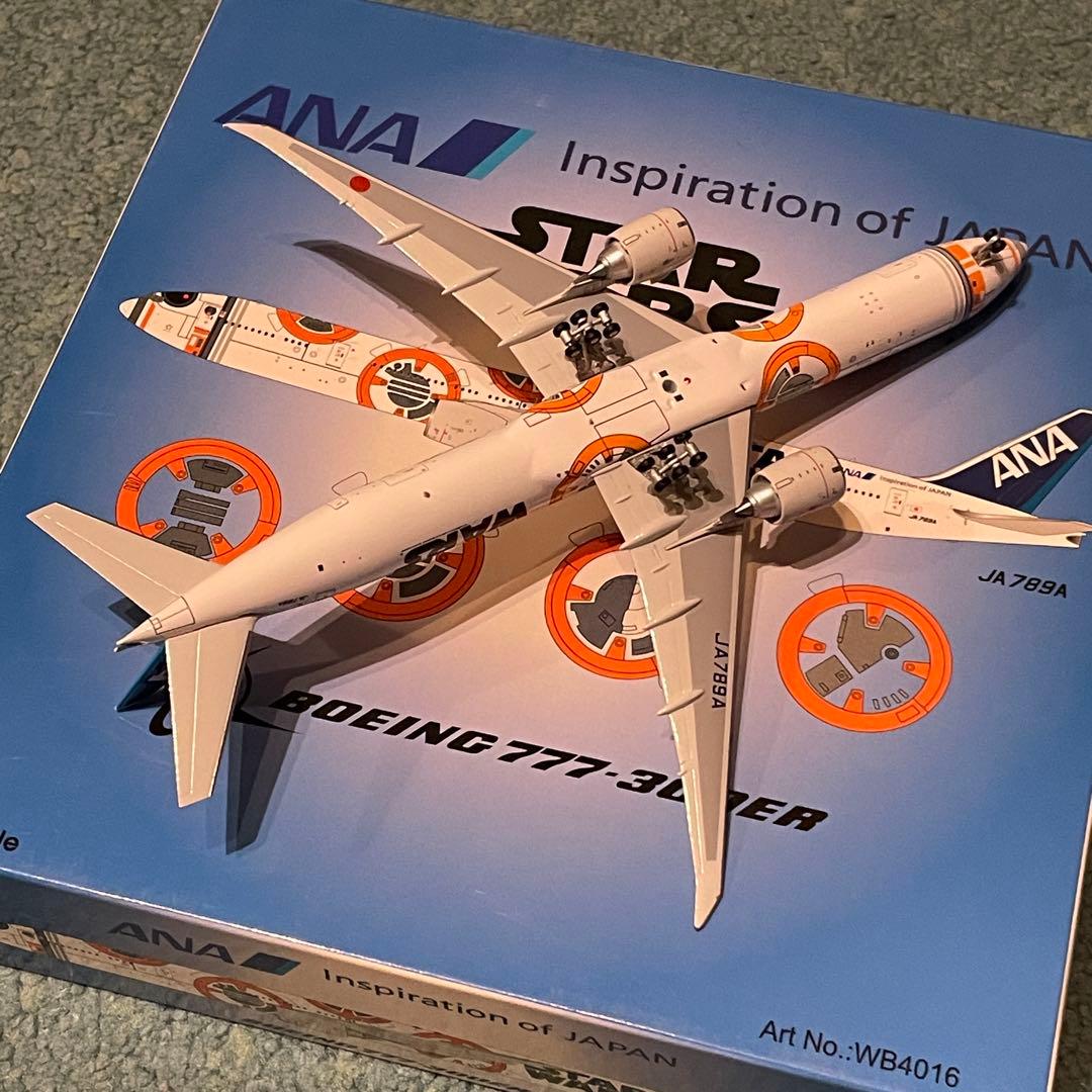 ANA 777-300ER スターウォーズ JA789A BB8 av 400
