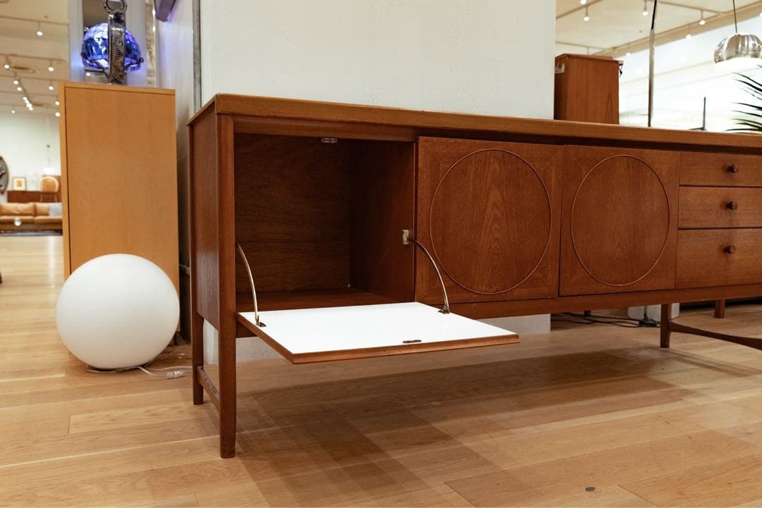 新春特別価格！美品！Nathan サークルサイドボード - メルカリ