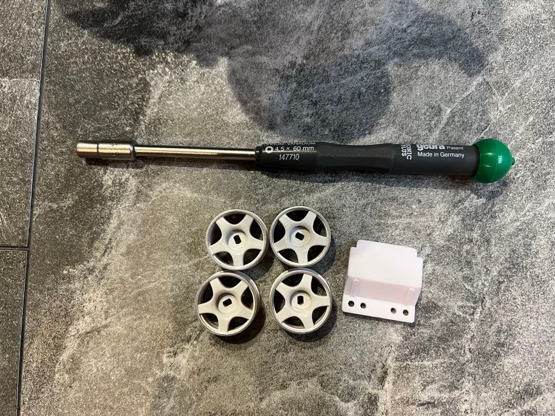 KYOSHO MINI-Z Calsonic Nissan ラジコンカー