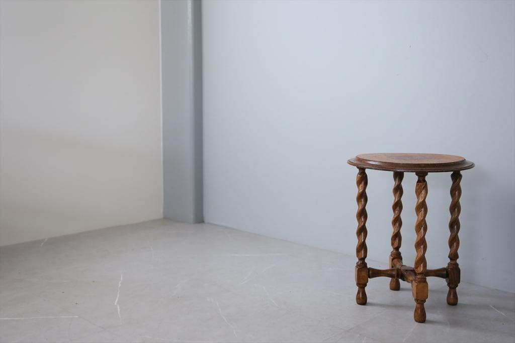 英国アンティーク木製ワインテーブル/サイドテーブル/丸机/飾り棚(90