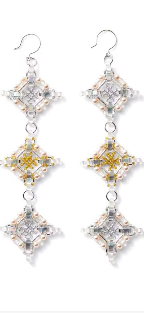 フェリシモ　グラスビーズ連続模様の小さなモチーフ　15回分