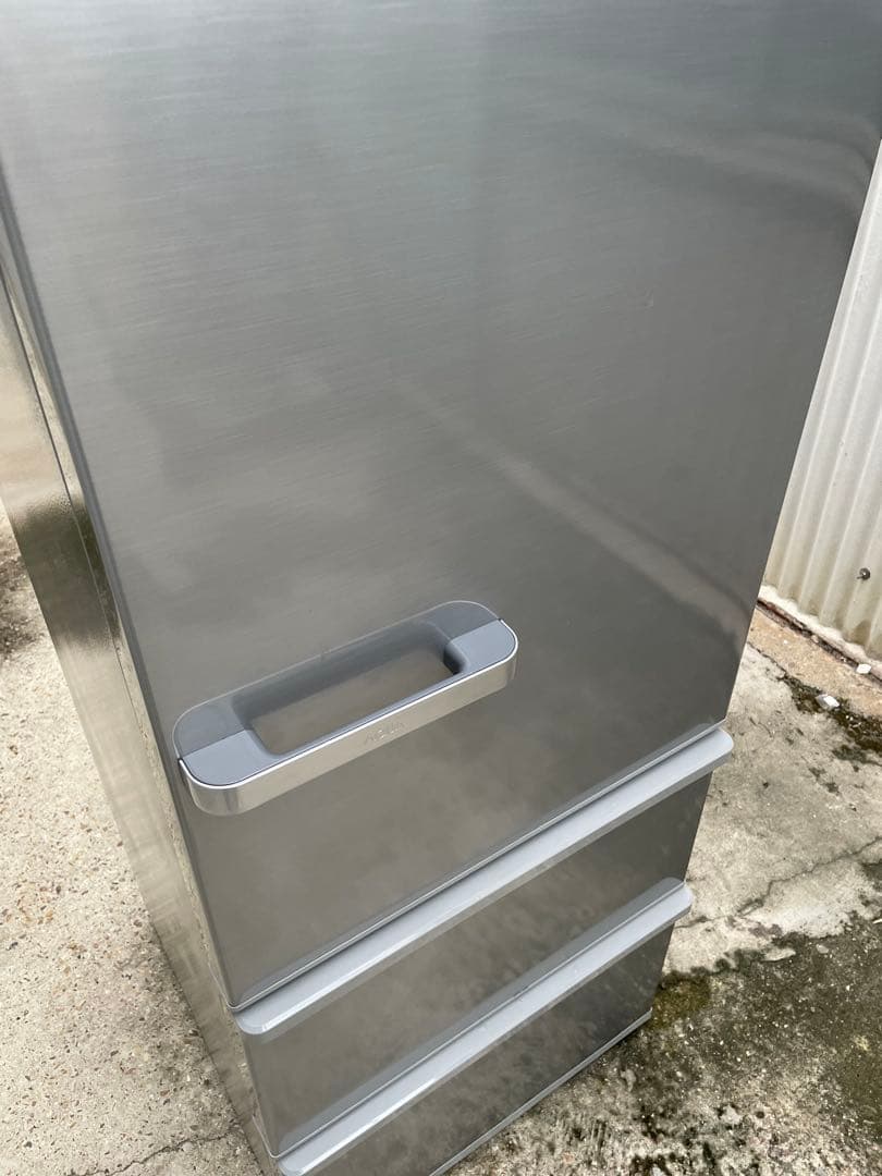 近隣配達可能　美品　AQUA 272 L 3ドア冷蔵庫　AQR-27J