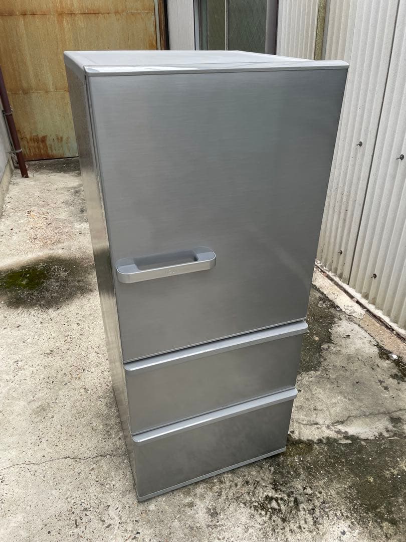 近隣配達可能　美品　AQUA 272 L 3ドア冷蔵庫　AQR-27J