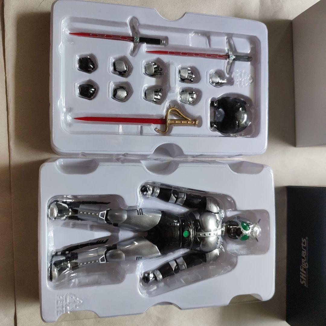 S.H.フィギュアーツ 仮面ライダーBlackとシャドームーン　真骨彫セット