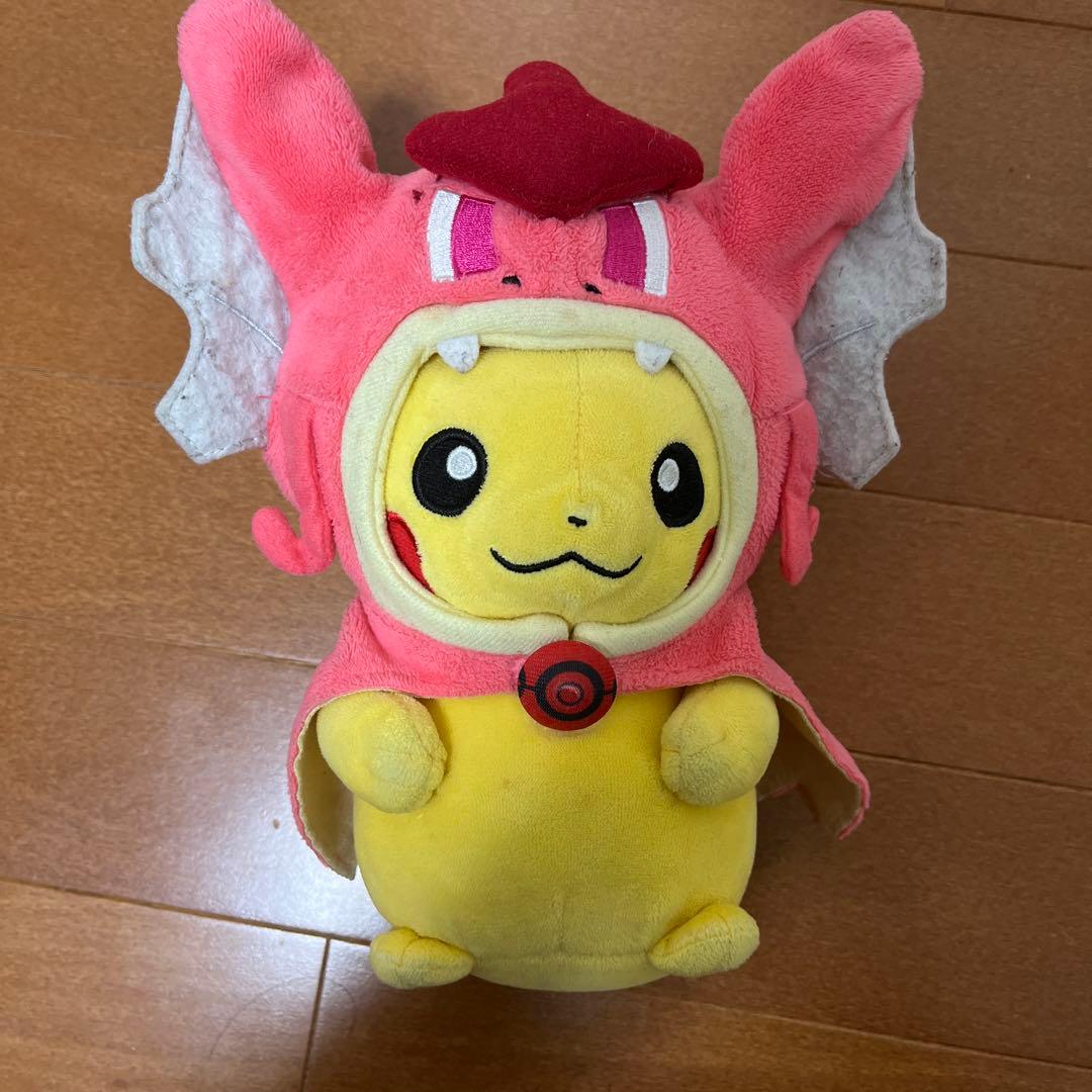 ポケモンセンターヒロシマ限定 ギャラドスごっこピカチュウ 赤い