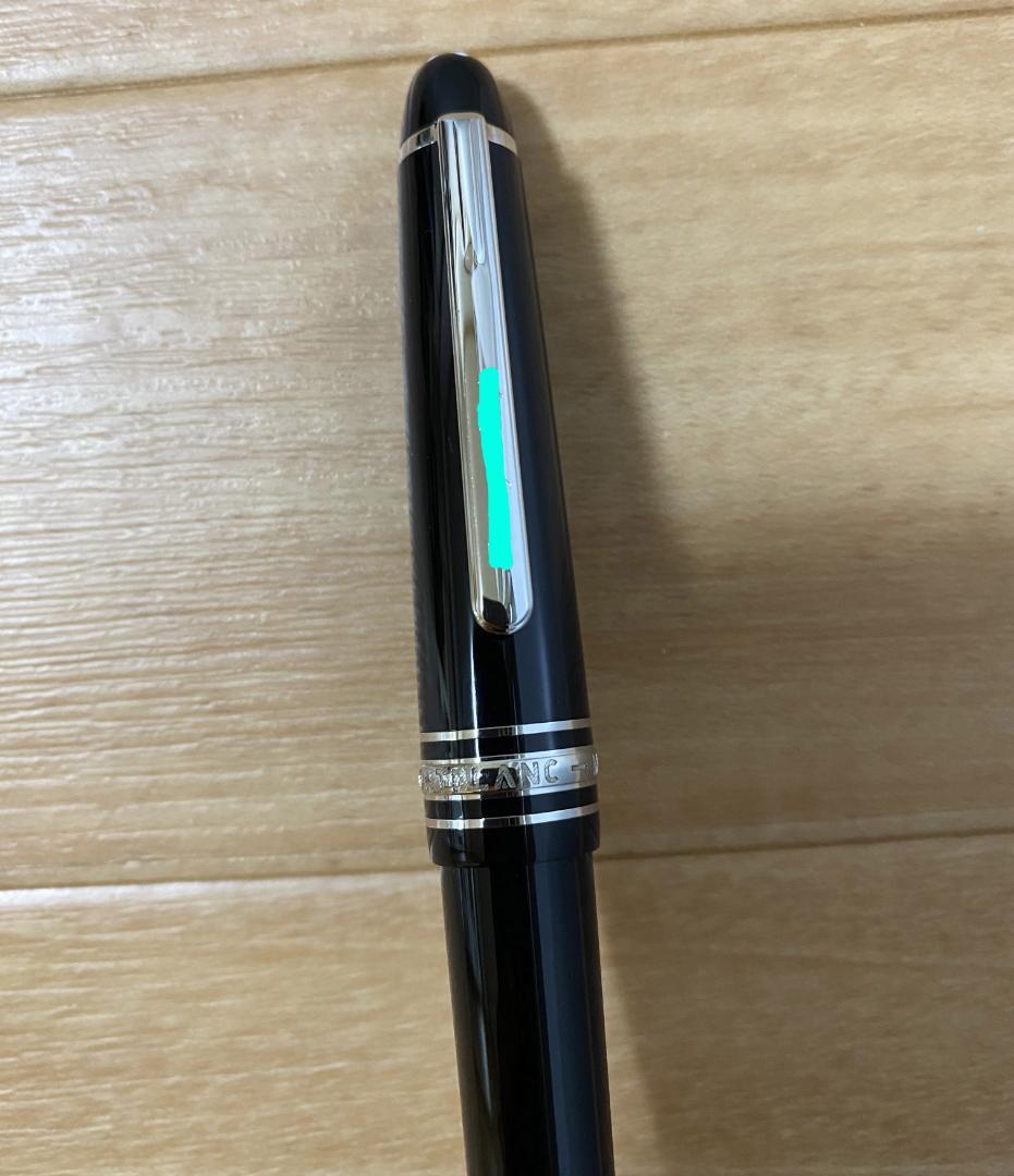 美品 モンブラン ミッドサイズ プラチナｘブラック ボールペン 名入れあり