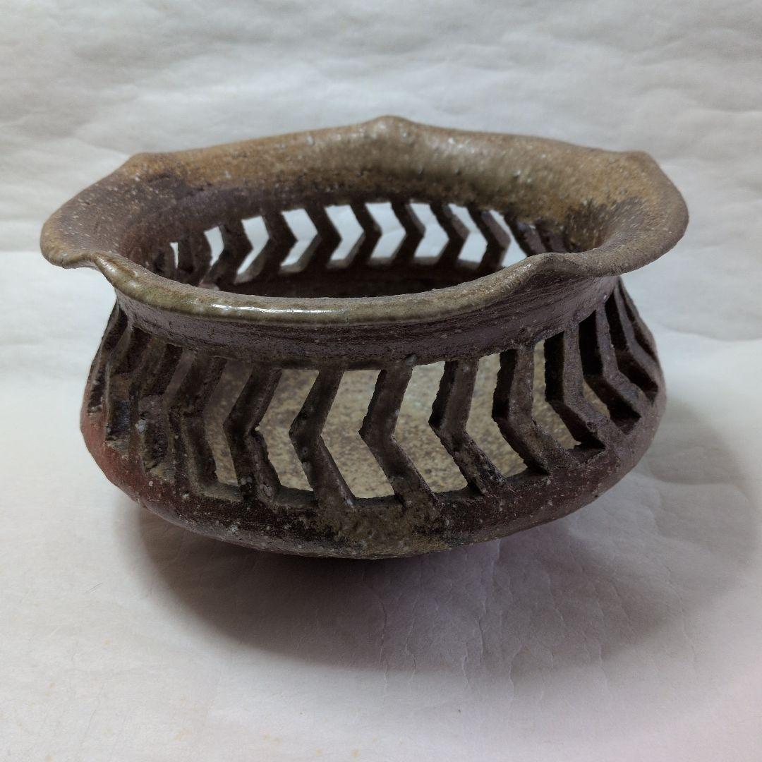 【信楽　透かし鉢】 楽天市場】KAMIYAMA -MIYABI- POT【brush】刷毛目 10cm×8.5cm 3号かみ