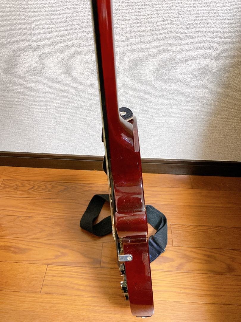 。Epiphone Les Paul Studio エレキギター　弦一本欠品