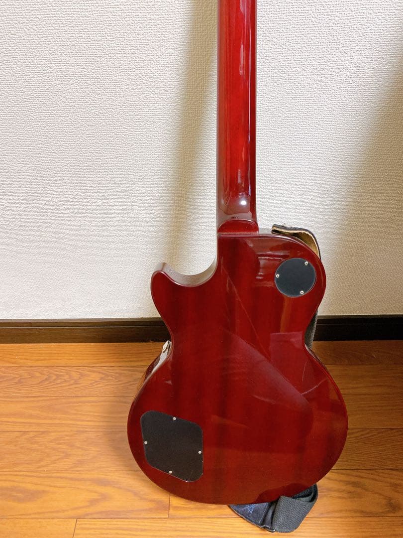 。Epiphone Les Paul Studio エレキギター　弦一本欠品