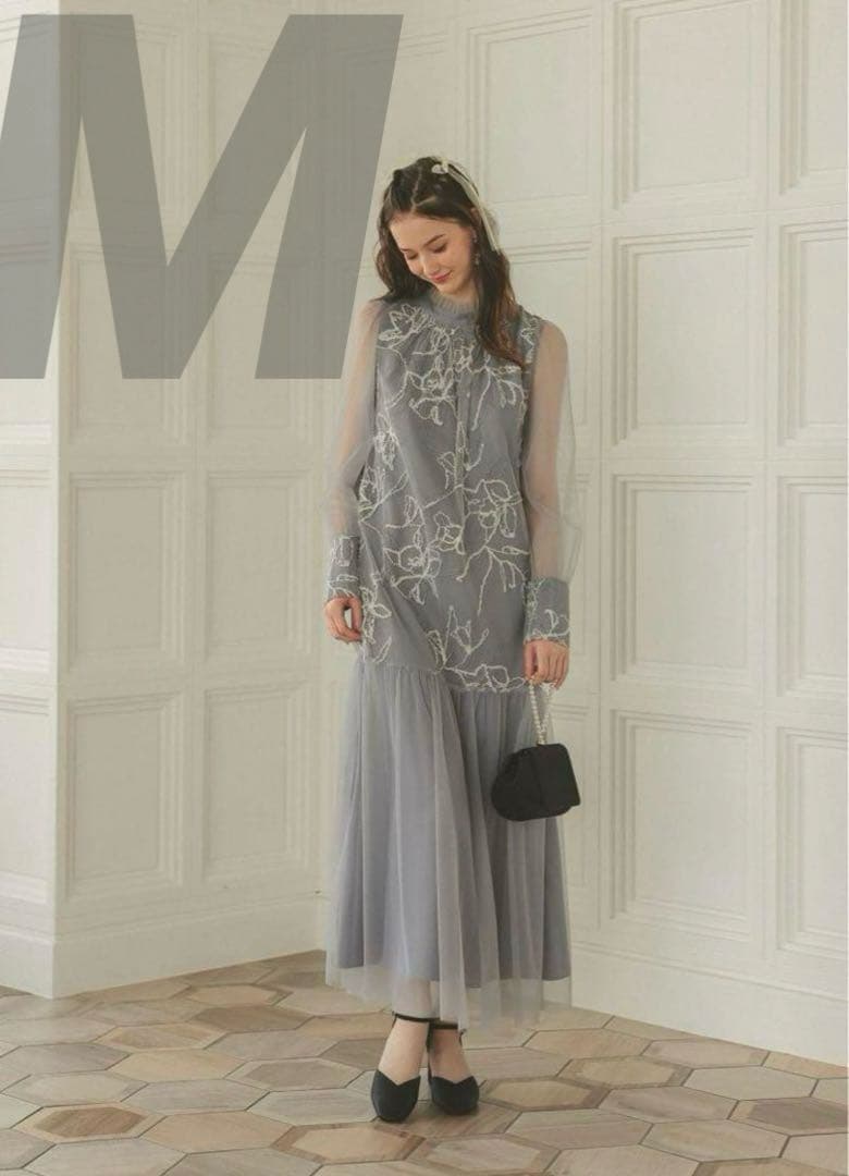 7★新品★La cadence　フェザーフラワーチュールドレス　M 7☆新品☆La cadence フェザーフラワーチュールドレス M 7☆新品☆La