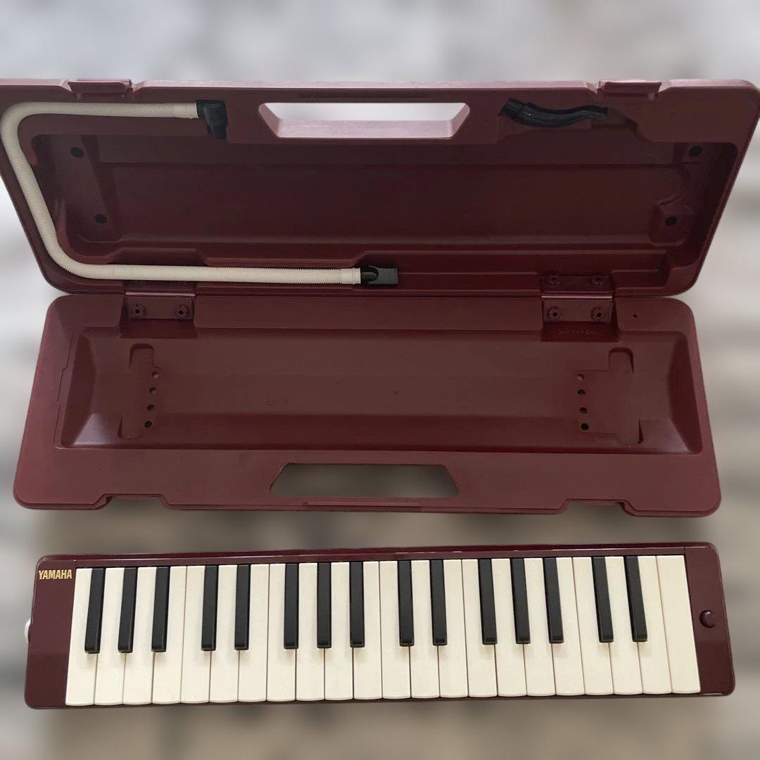 YAMAHA 鍵盤ハーモニカ 37鍵 赤 ケース付き