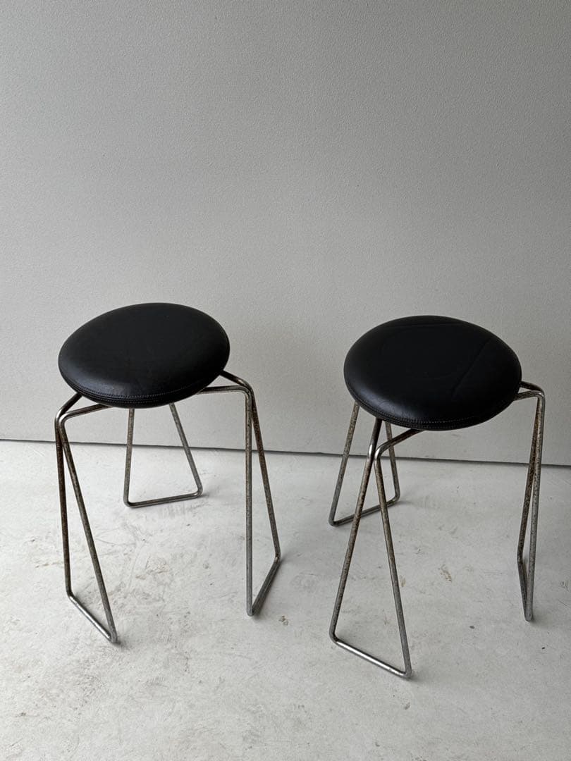 ２脚セット　天童木工　回転　スツール　椅子　ポストモダン　倉又史