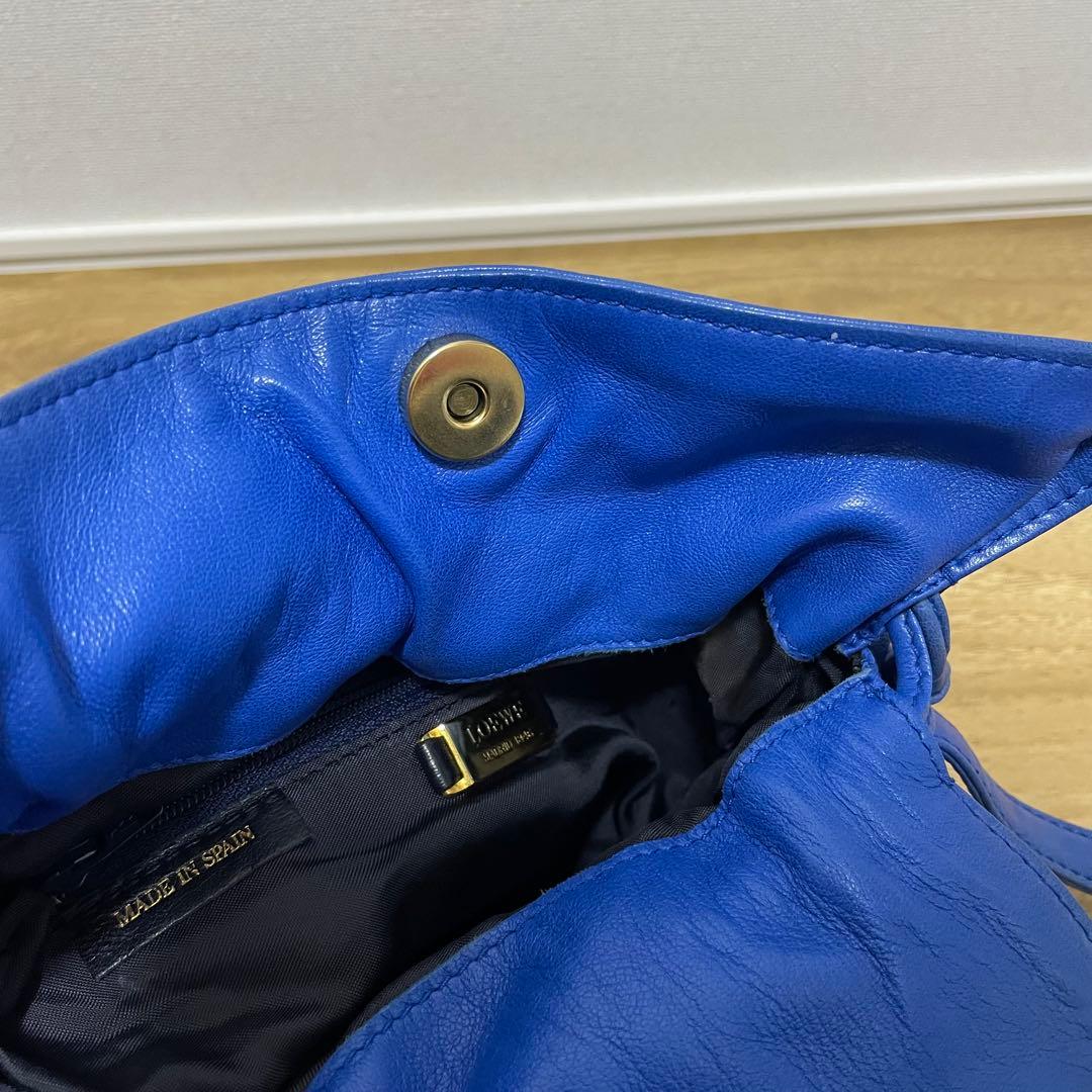 《美品》LOEWE（ロエベ）ナッパレザー ショルダーバッグ ブルー系