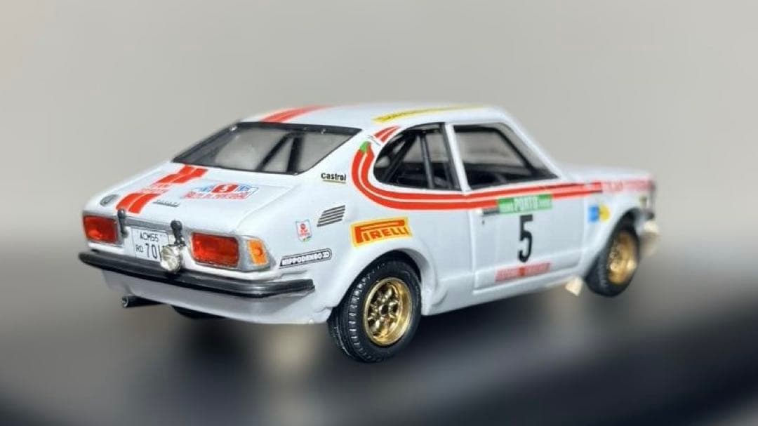 ミニカー1/43 トロフュー トヨタ カローラ レビン （TE27）150台限定