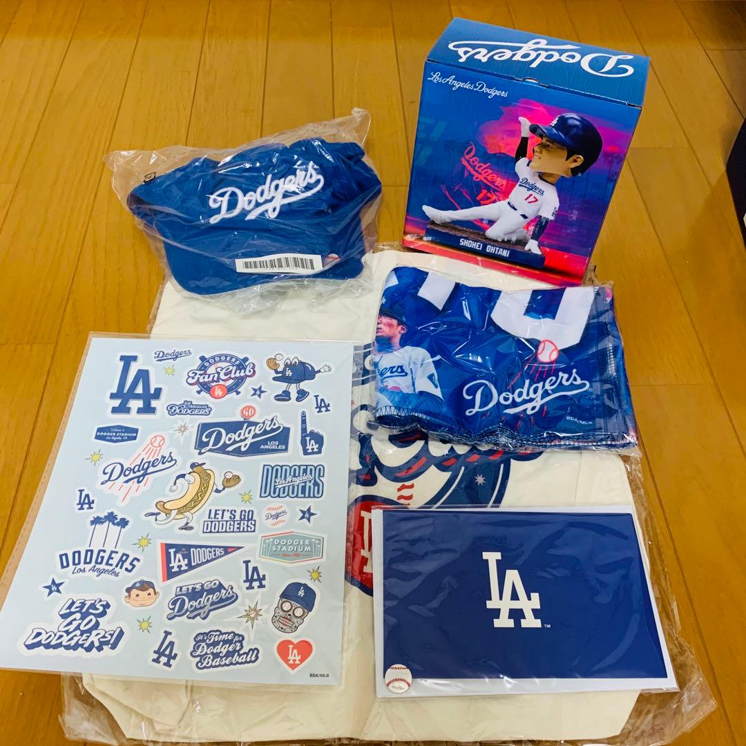 ドジャースファンクラブ入会記念グッズ（大谷翔平ボブルヘッド付き）