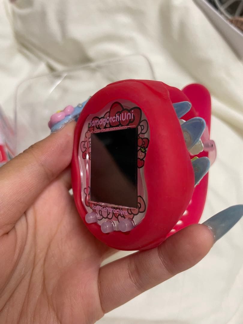 たまごっちUni ピンク サンリオキャラクターズ