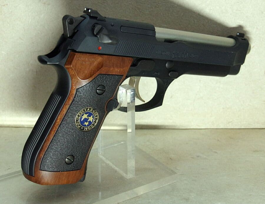 東京マルイ バイオハザード サムライエッジ改クリスレッドフィールド 15周年版