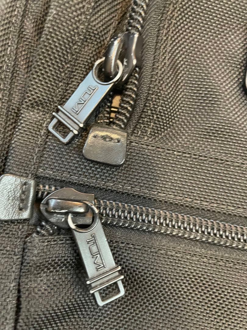 TUMI ブラック ビジネスバッグ 26109DH