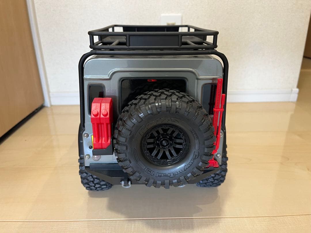 トラクサス TRX4 ランドローバー ディフェンダーD110 RTR シルバー