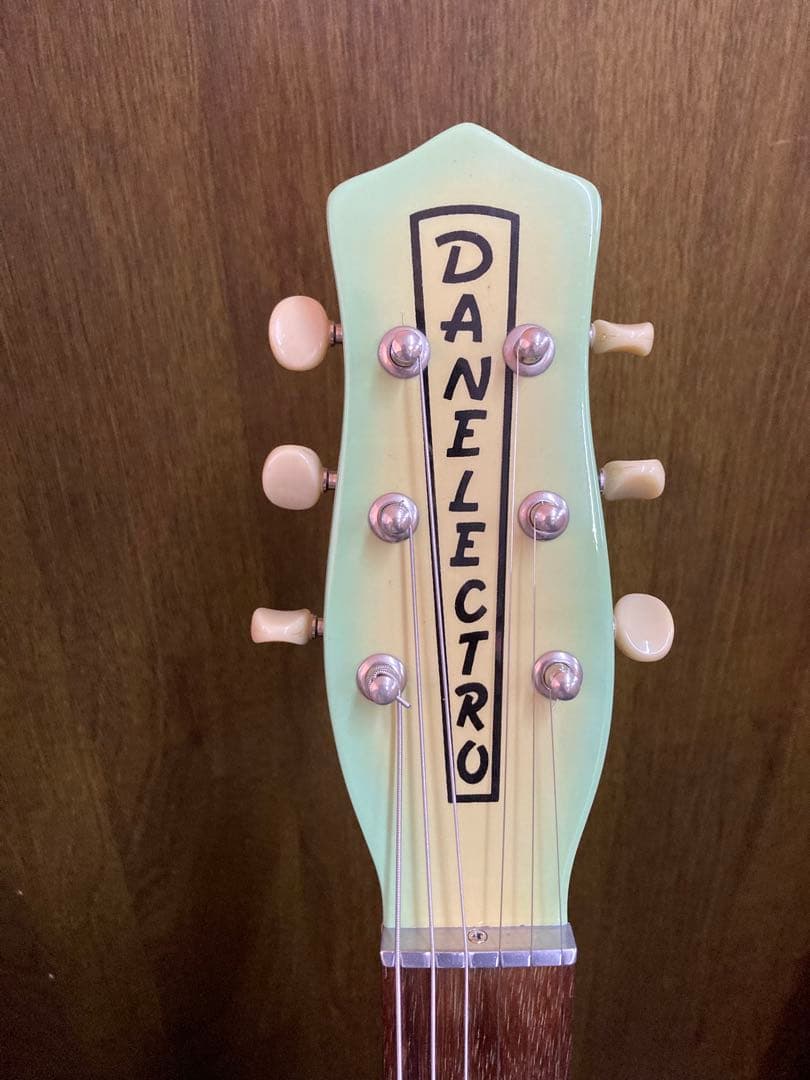 かわかっこいいダンエレクトロ 59DCビグスビー改 - メルカリ