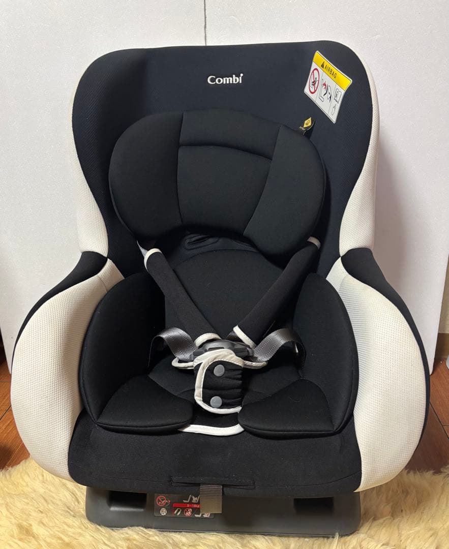 極美品 コンビ チャイルドシート ミニマグランデ EG UB レッド 新生児から