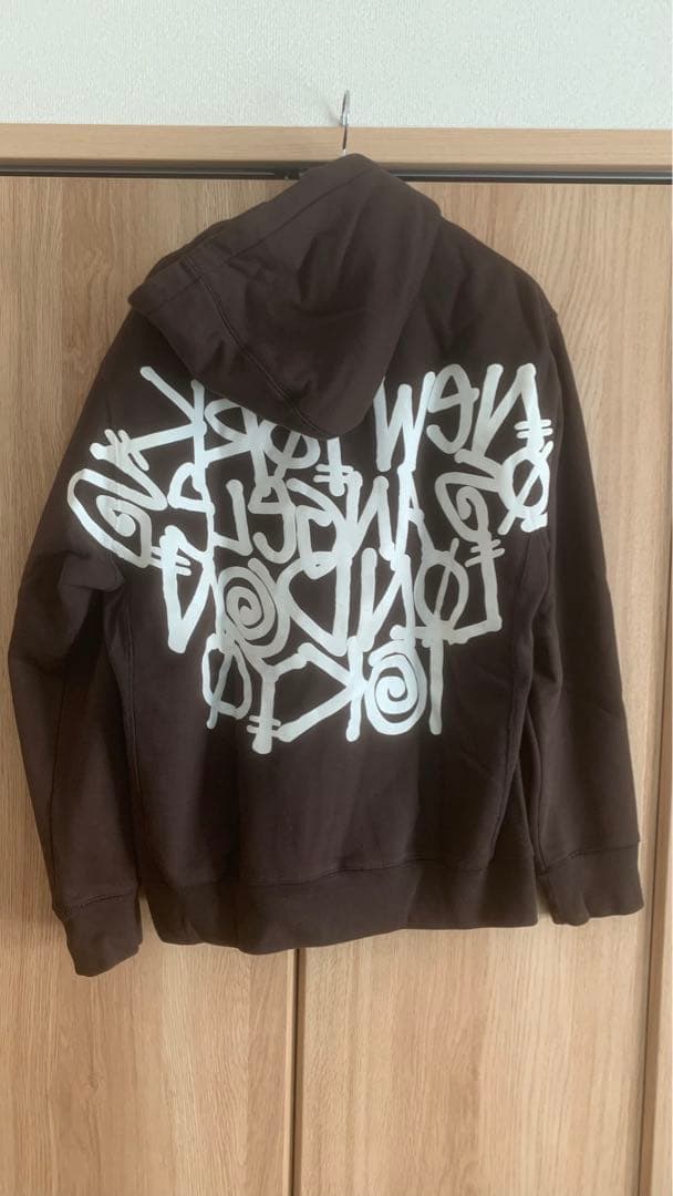 Stussy ジップパーカー
