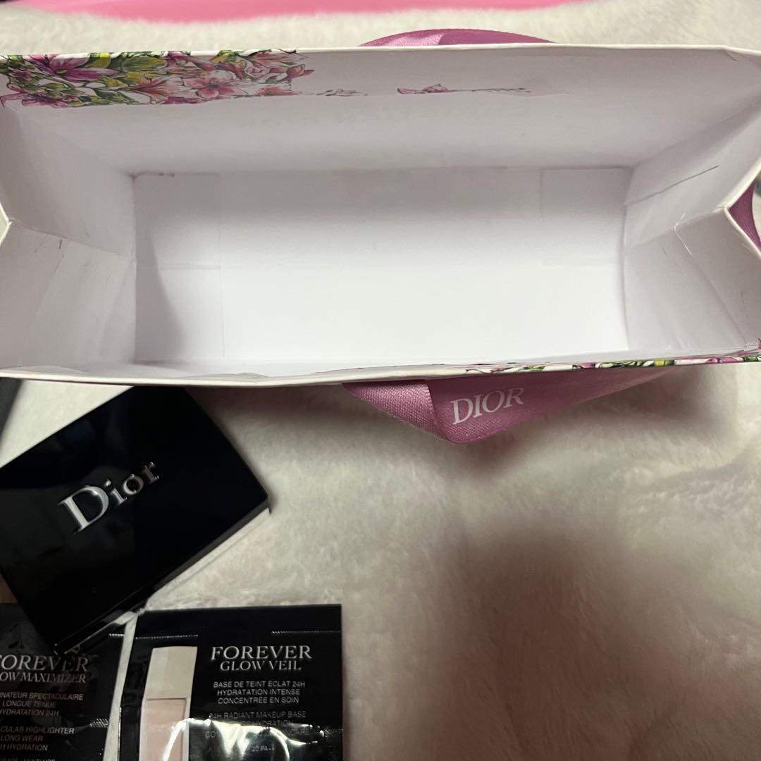 Dior スキン ルージュ ブラッシュ ピンクキルティングケース tutu