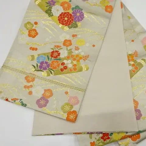 千總☆正絹☆彩り鮮やかな桜尽くし☆伝統＋モダンなテイストの7歳七五三向け祝い着