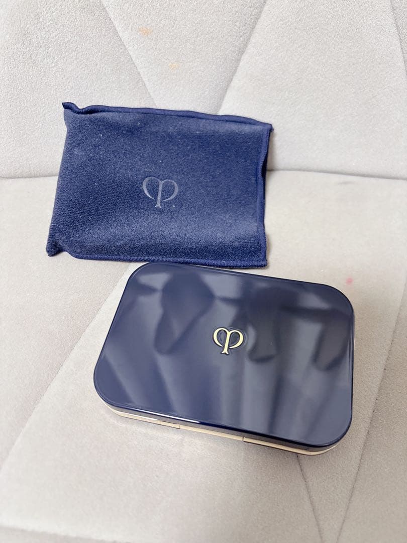 【新品未使用】クレ・ド・ポーボーテ タンプードルエクラⅡ オークル10