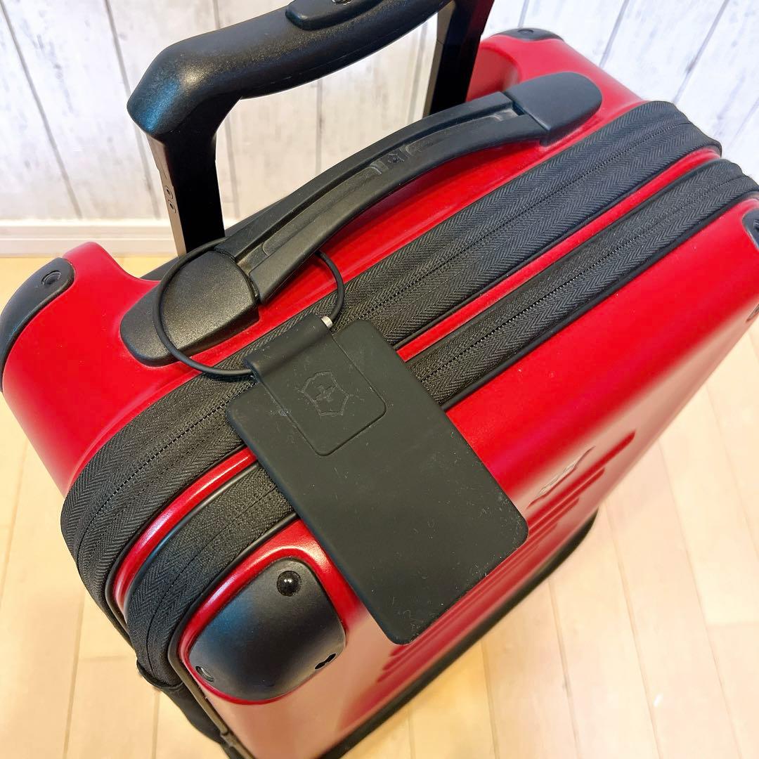 美品】VICTORINOX キャリーケース スーツケース 4輪 レッド - メルカリ