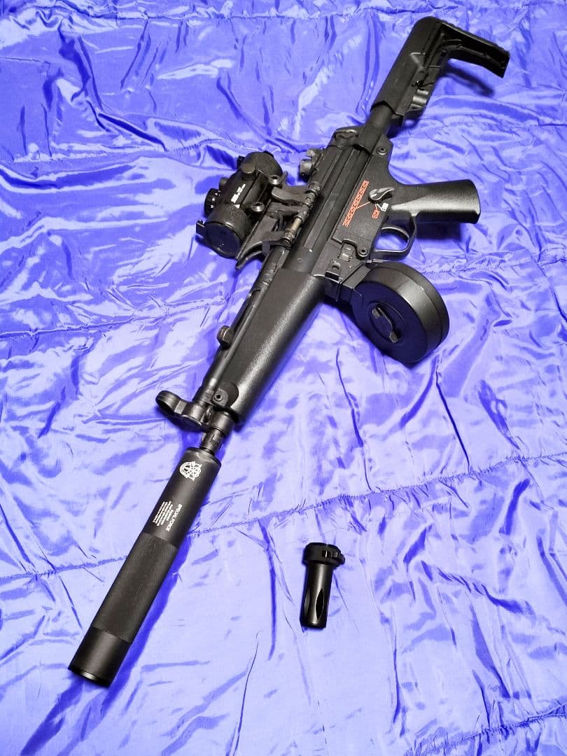 6*d様 マルイ　スタンダード電動ガンMP5フルセット