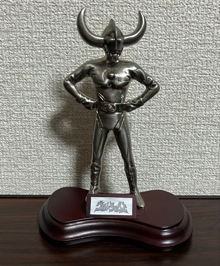 非売品 ウルトラの父 ウルトラの母 37周年記念版 春 冬 決定版 フィギュア