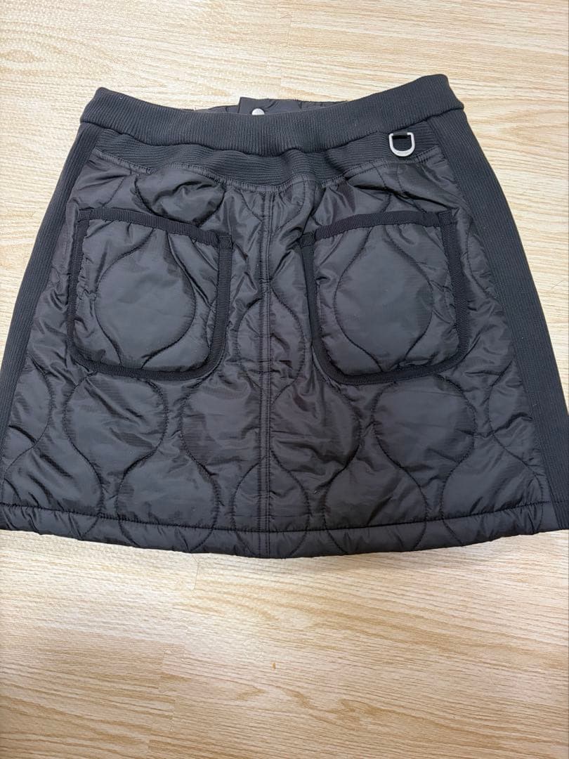 【新品未使用】New Era ブラック キルティングスカート　ゴルフウェア