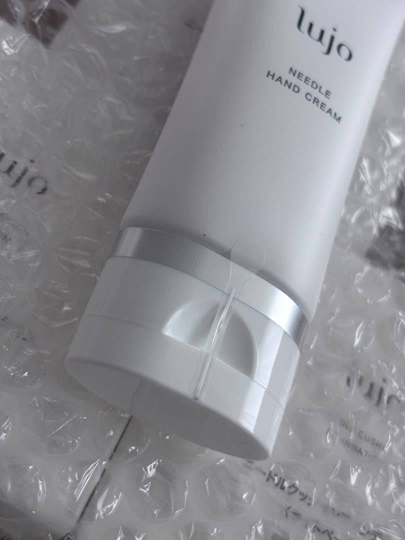 【値下げしました】lujoニードルクッションファンデ（詰替）&ハンドC
